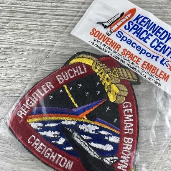 Vintage Kennedy Space Center Nasa Souvenir Space Emblem Made In USA - Picture 5 of 16